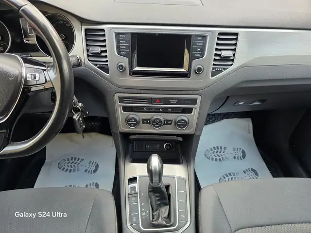 Volkswagen Golf Sportsvan view 11