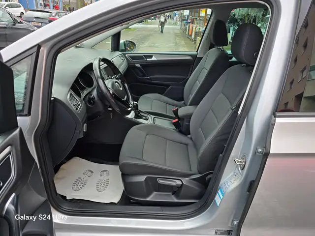Volkswagen Golf Sportsvan view 7