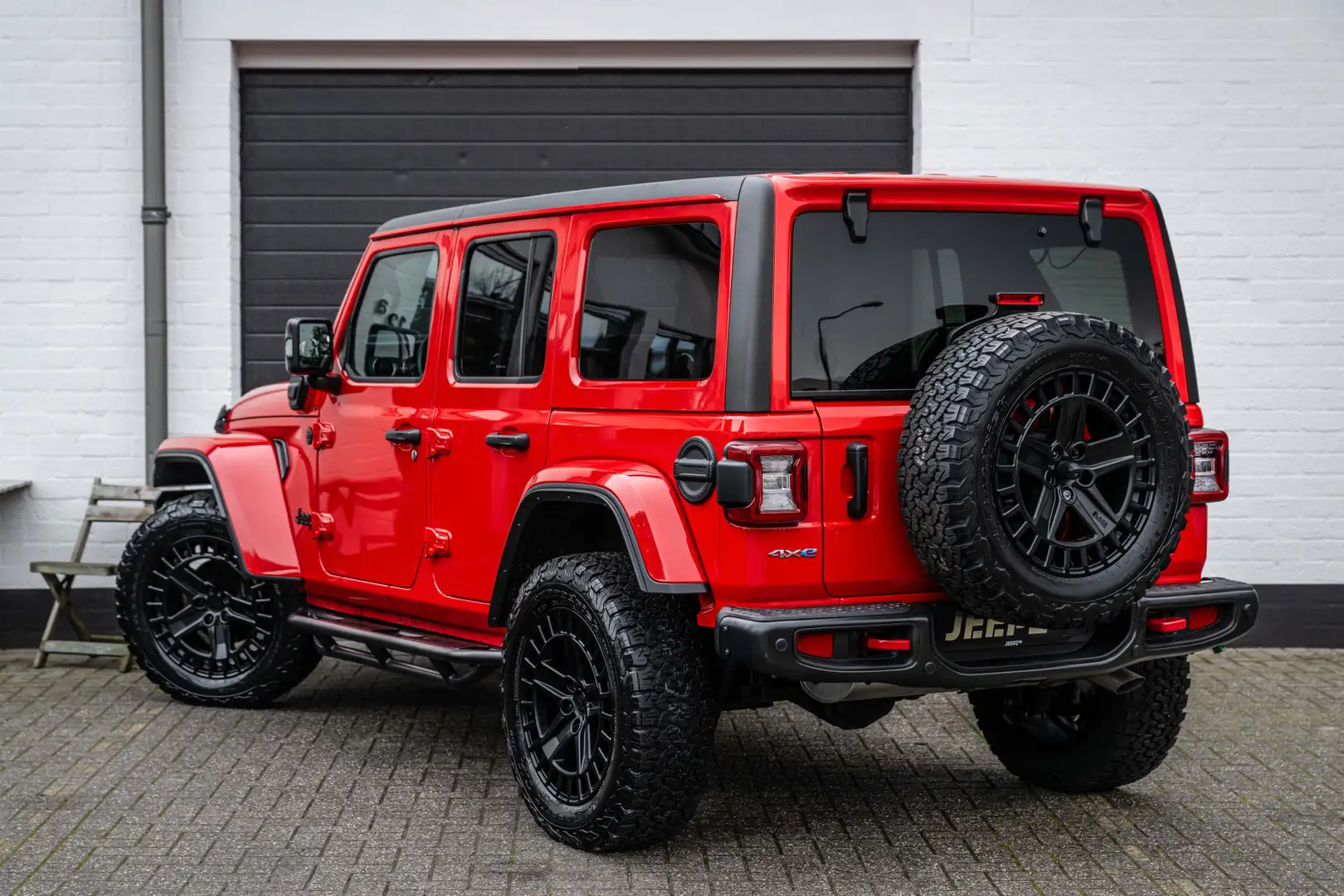 Jeep Wrangler Unlimited 4xe 380 Sahara - 20" Lmv - Ofd Bumpers - Rood - 2