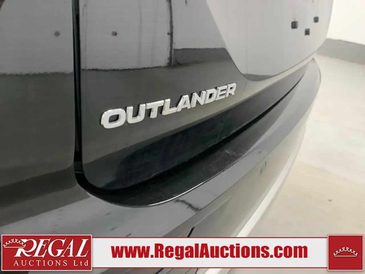 Mitsubishi Outlander снимка Mitsubishi Outlander