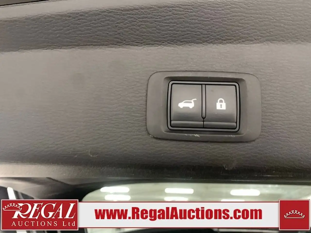 Mitsubishi Outlander снимка Mitsubishi Outlander