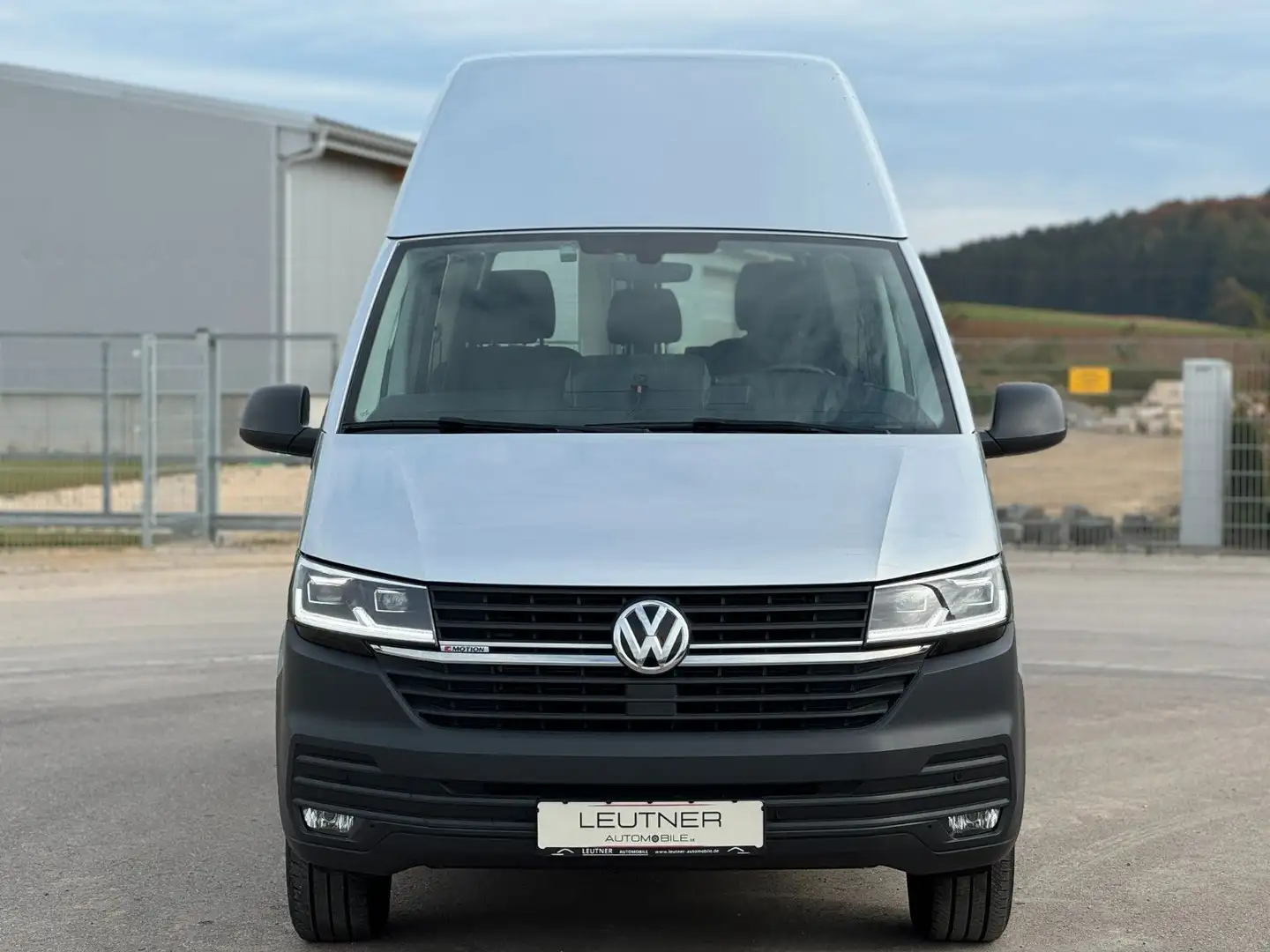 Volkswagen T6 Transporter T6 2.0 TDI*LR*DSG*4-Motion*Sthz*Hoch*5-Sitze*AHK Silber - 2
