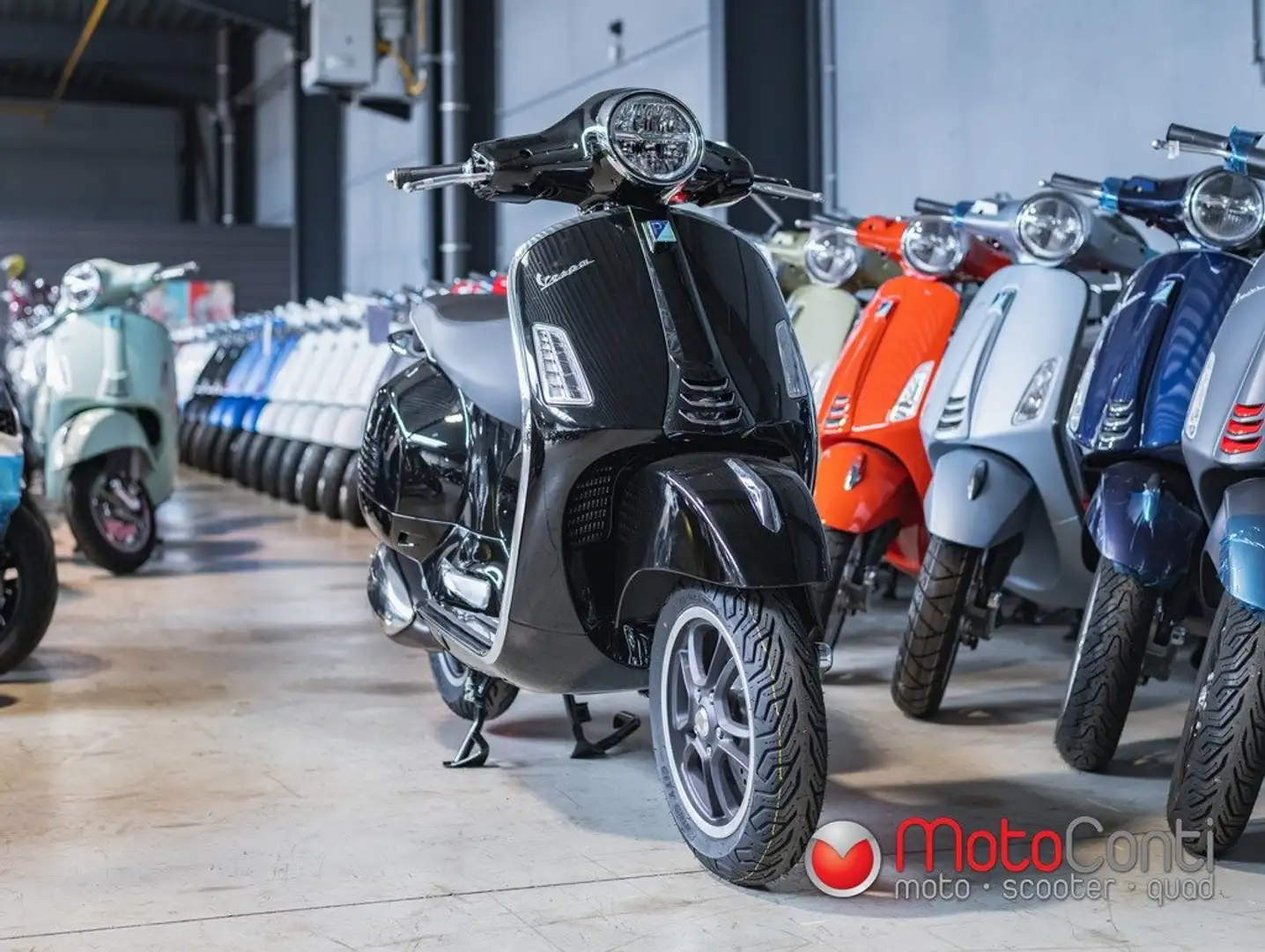 Vespa GTS 300 HPE SUPER ABS-ASR - 1