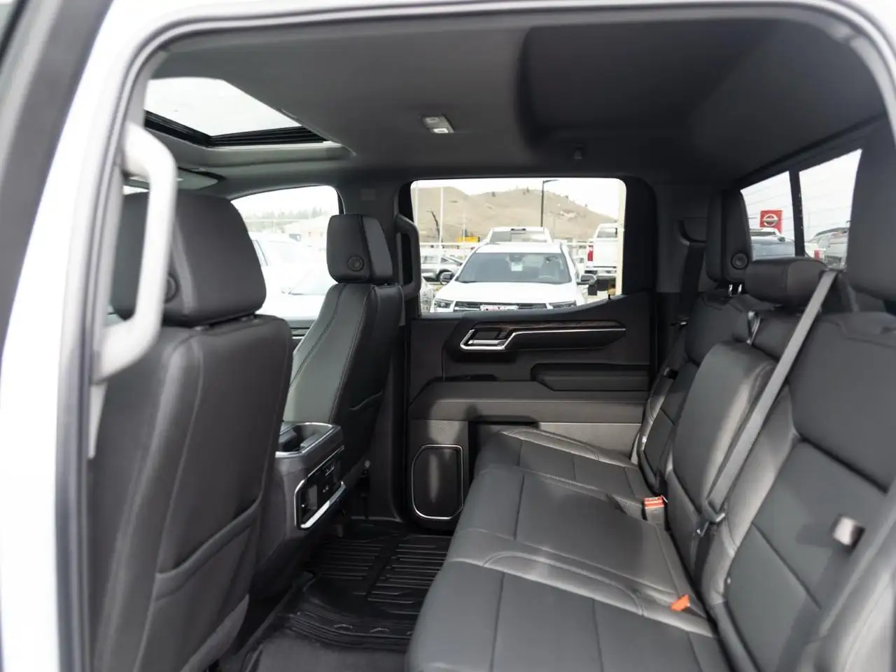 GMC Sierra 1500 снимка GMC Sierra 1500