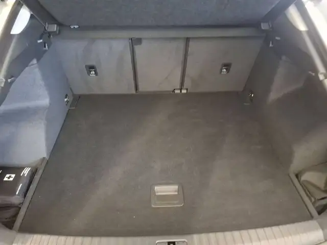 Audi Q3 view 6