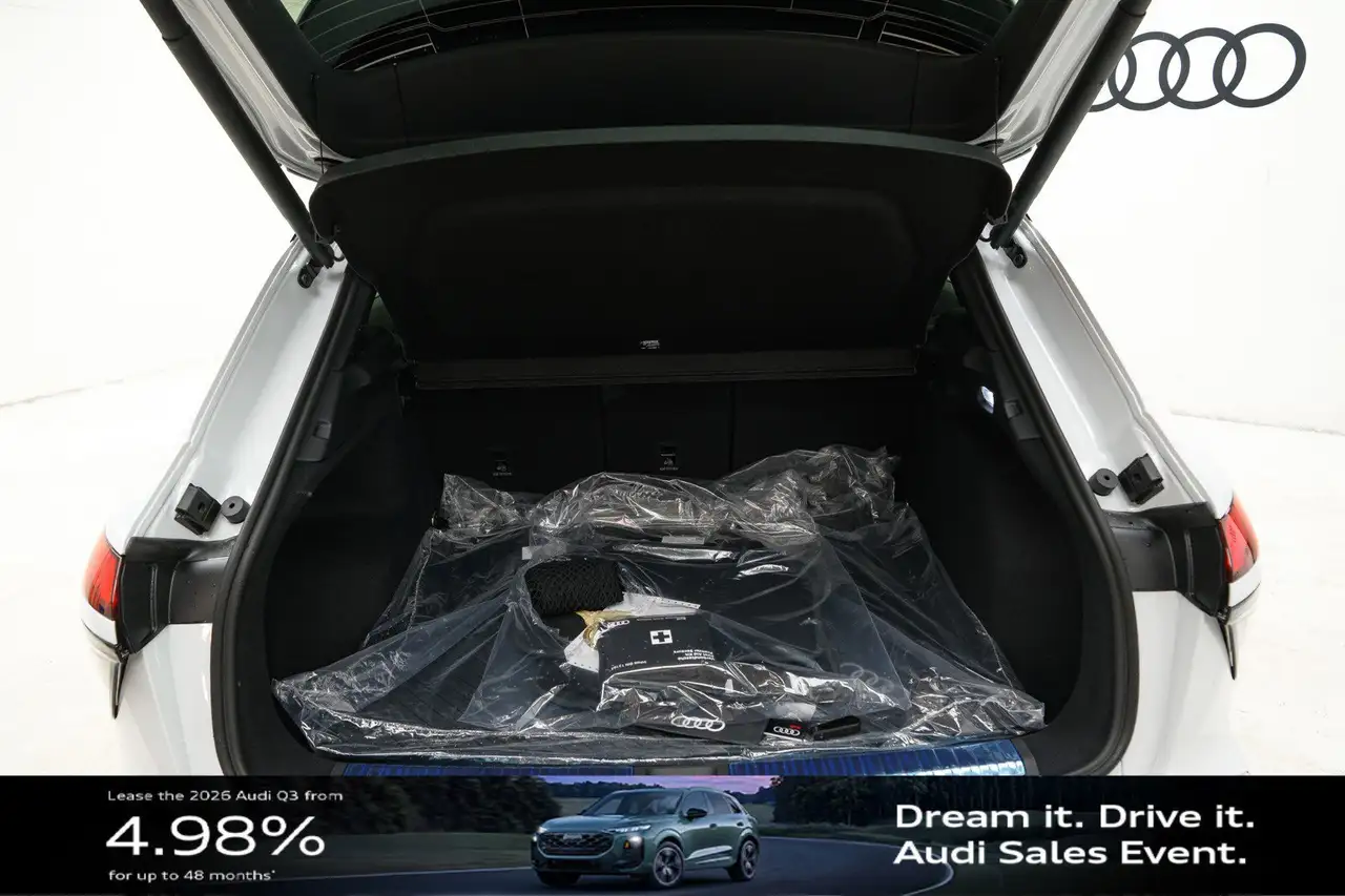 Audi Q3 снимка Audi Q3