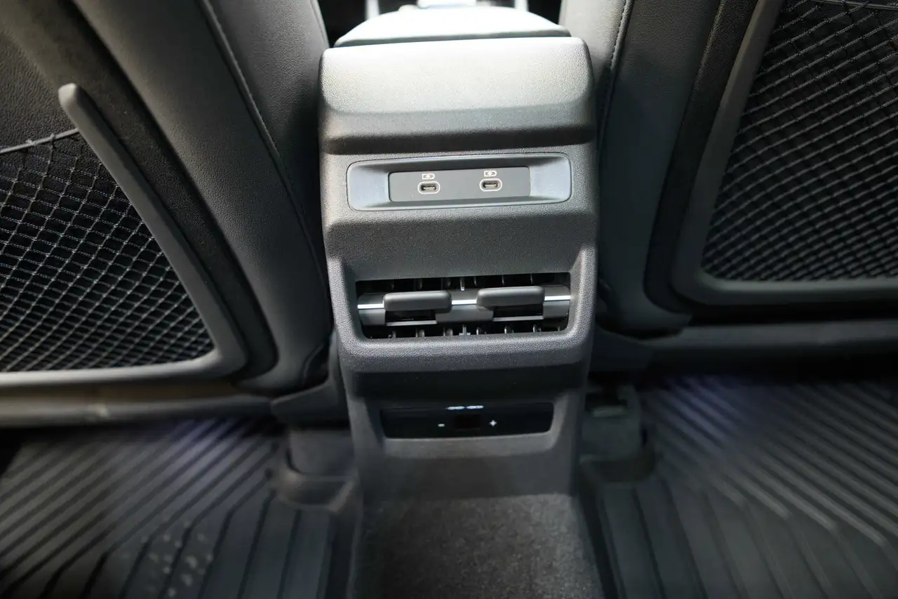 Audi Q3 fotografie Audi Q3