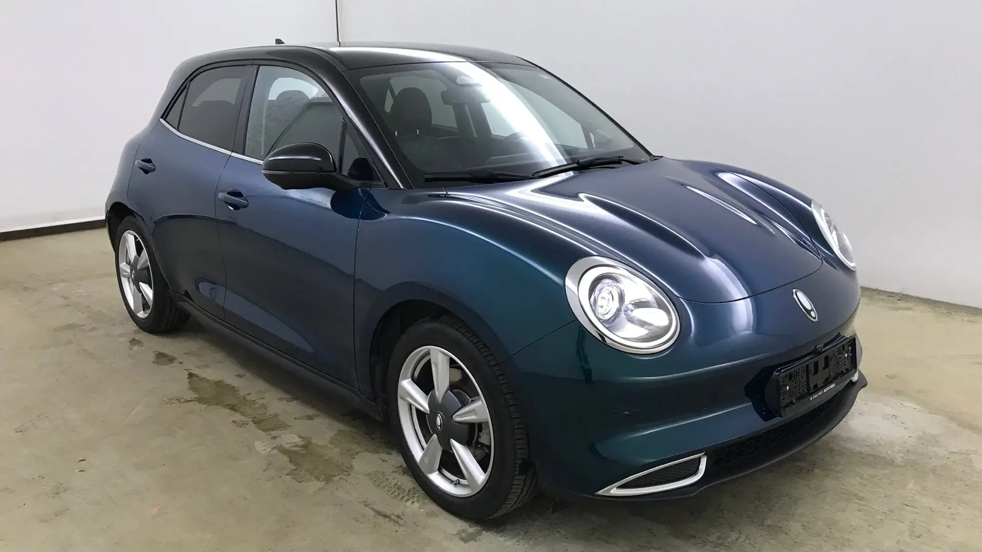 Ora Funky Cat 400 Pro  63 kWh LED Navi GRA SHZ LHZ PDC Kamera Grün - 2