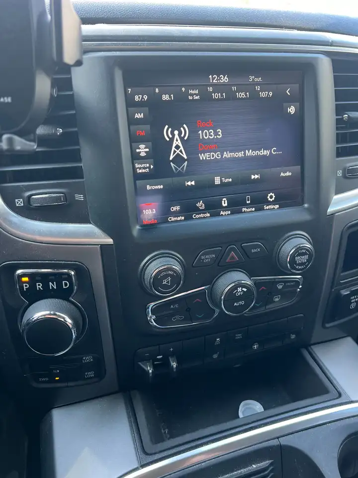 RAM 1500 снимка RAM 1500