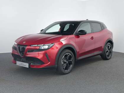 Alfa Romeo Junior Elettrica Speciale 54 kWh | Sabelt sportstoelen |