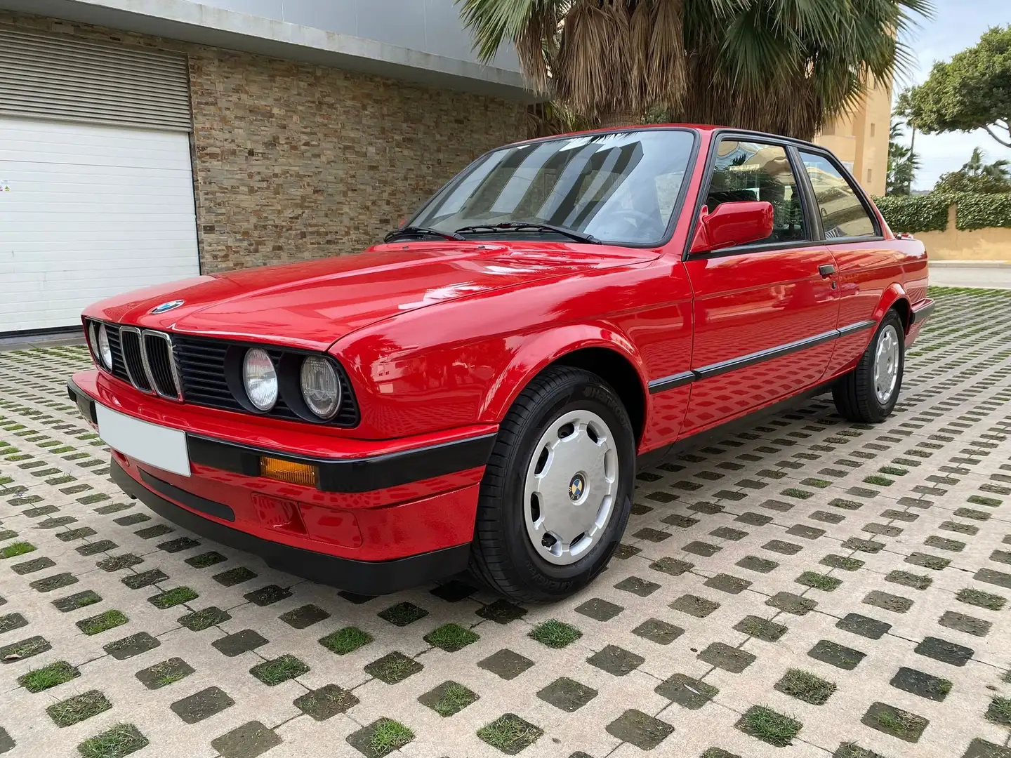 BMW 318 i Rouge - 1