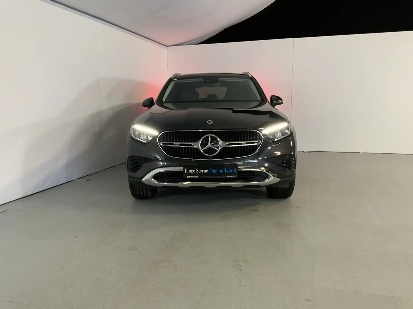Mercedes-Benz GLC 300 GLC 300 e 4M AVANTGARDE AHK 360Kam Apple CarPlay Grau - 2