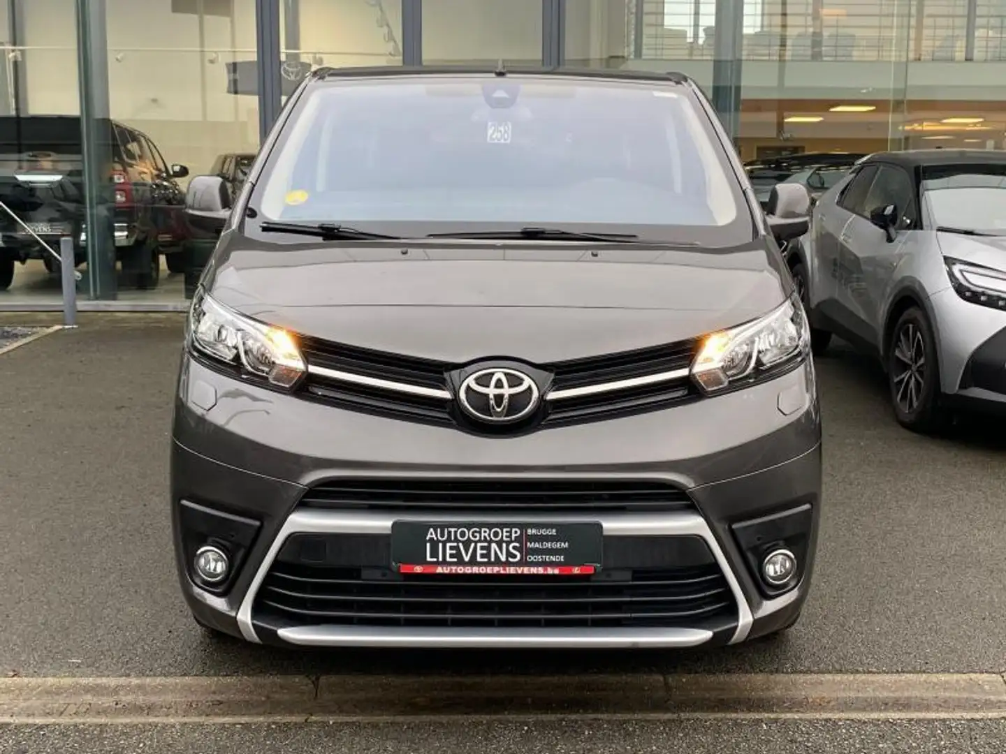 Toyota Verso 2.0D AT MPV Braun - 2