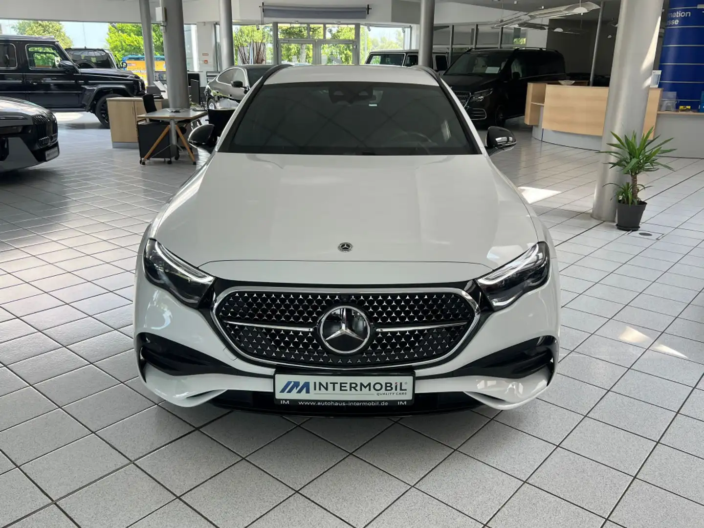 Mercedes-Benz E 300 e T AMG Advanced Plus*DISTR*KEYL*MEMO*360° Bianco - 2