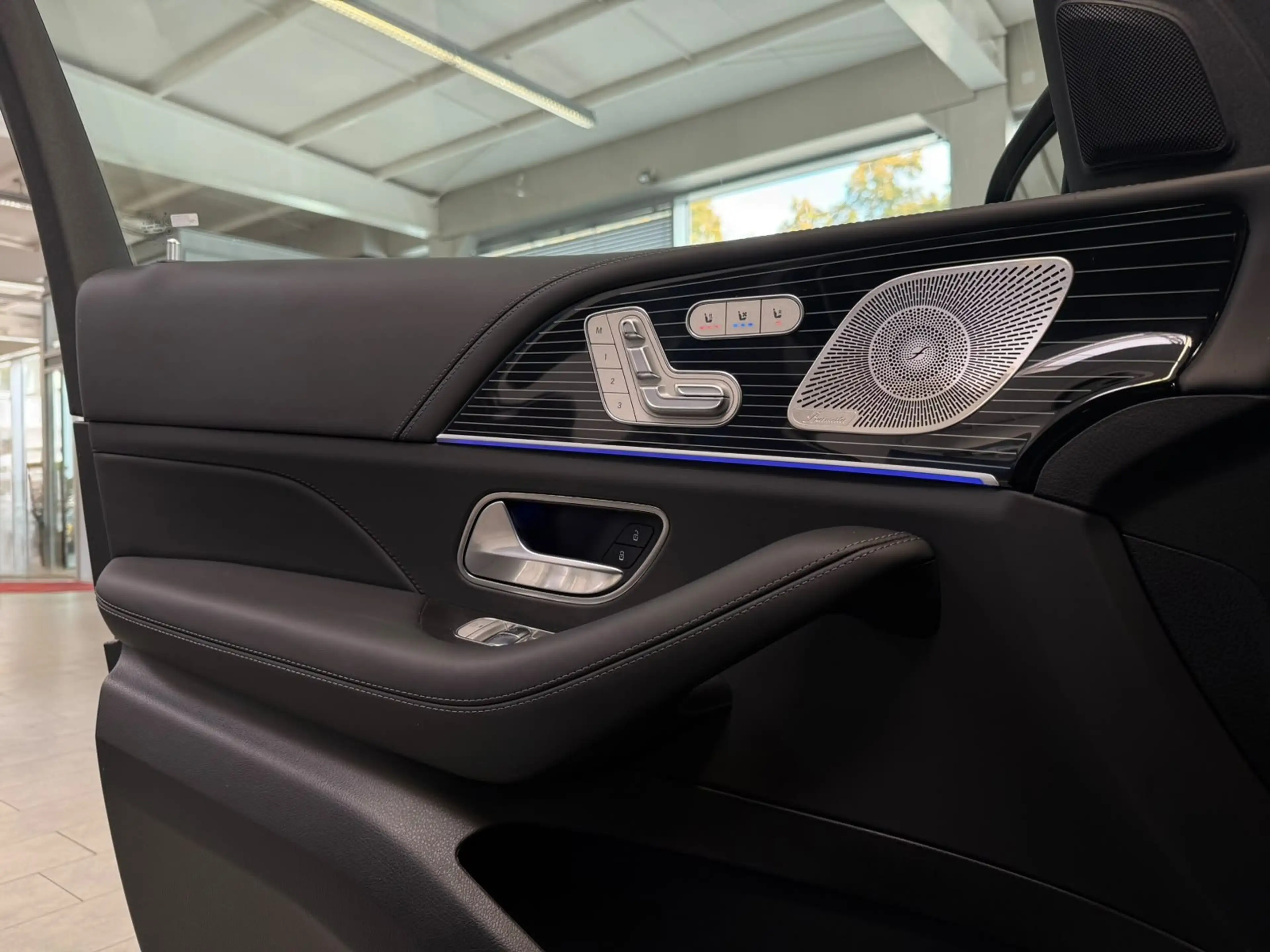 Mercedes-Benz GLS 450 d 4M AMG+PREMIUM+STDHZ+PANO+HUD+BURM+AHK — photo 13
