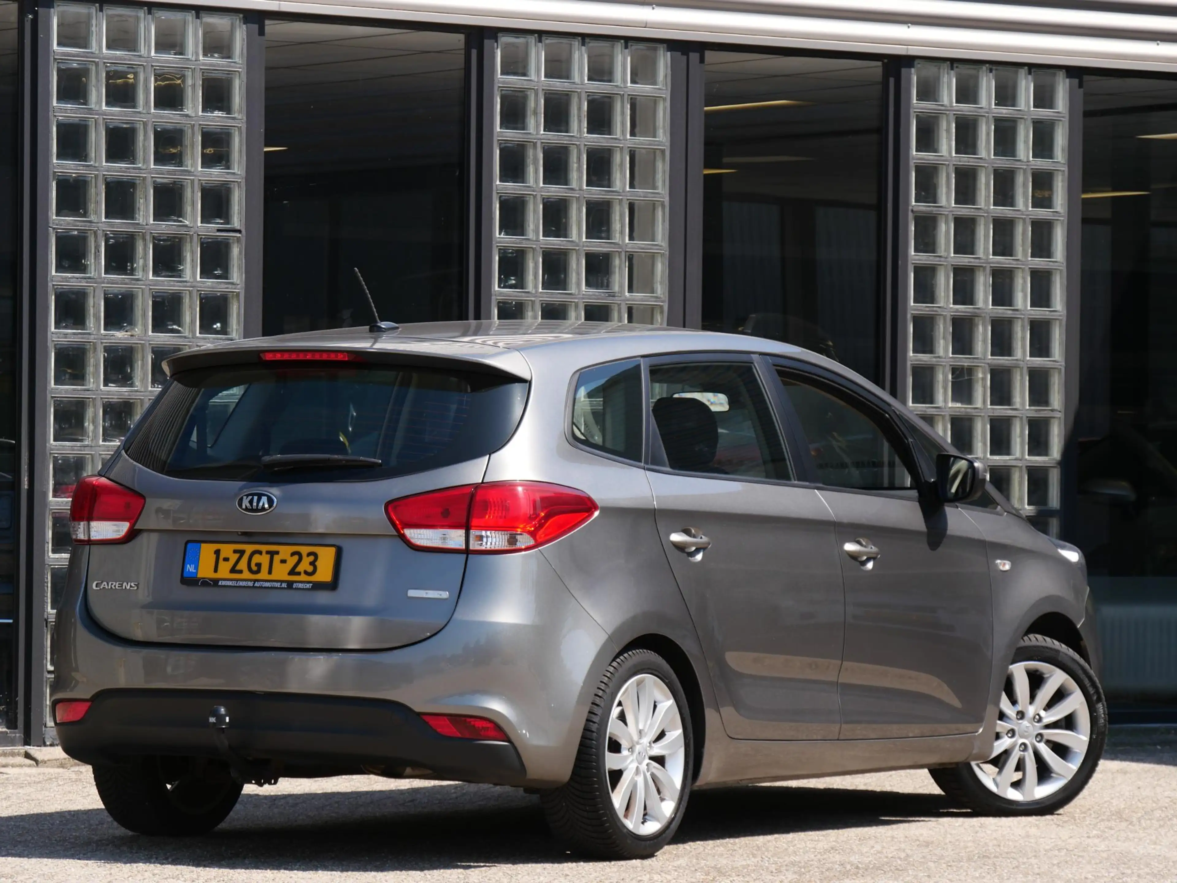 Kia Carens 1.6GDi PLUS PACK/ 7-PERSOONS/ TREKHAAK/ ALL-SEASON — photo 2