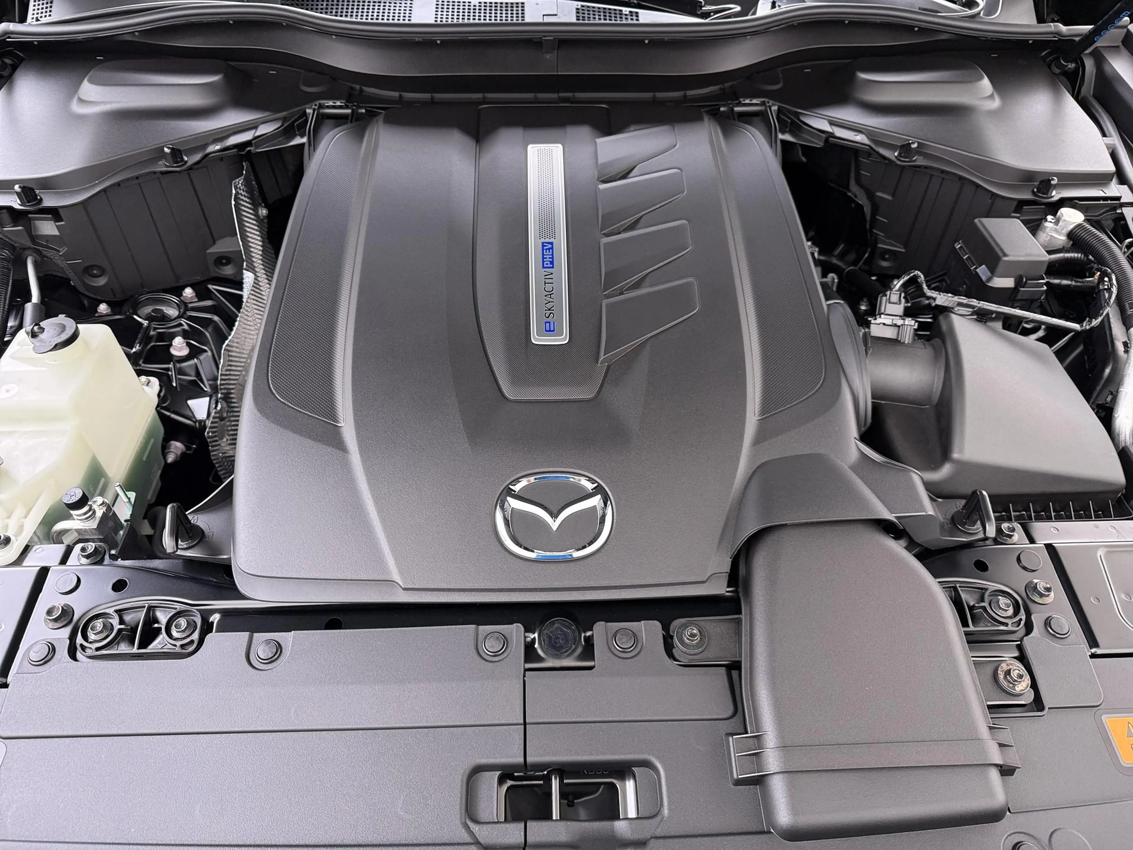 Mazda CX-60 2.5 e-SkyActiv PHEV Homura Pano |  360 Camera |  S — photo 10