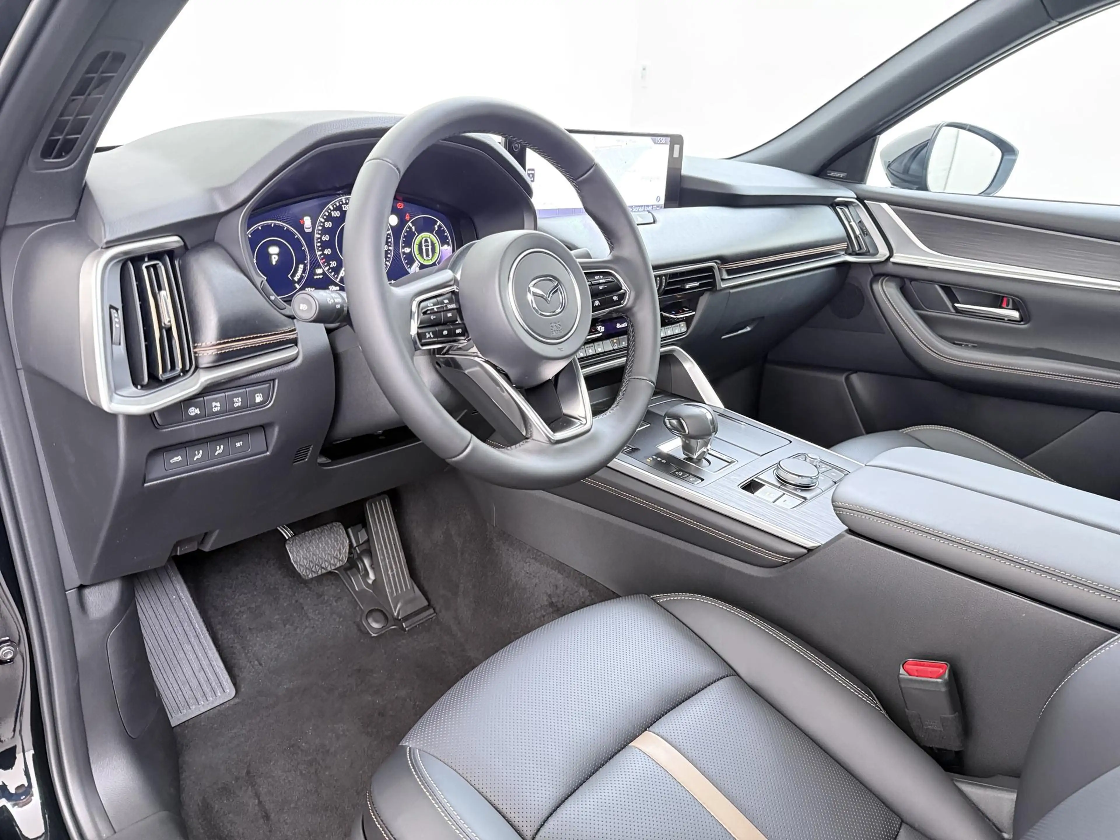 Mazda CX-60 2.5 e-SkyActiv PHEV Homura Pano |  360 Camera |  S — photo 12