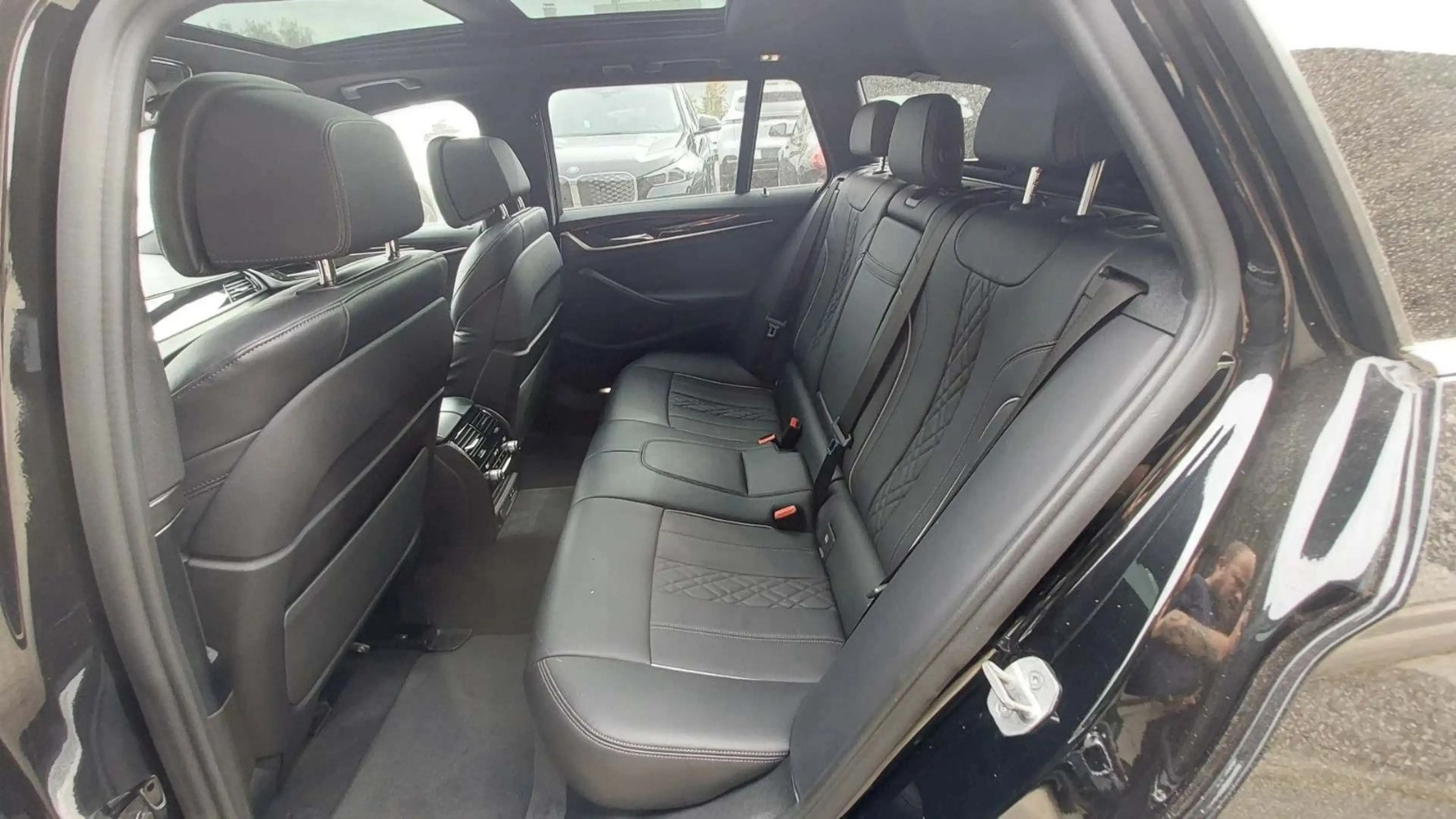 BMW 540 i xDrive M Sport*LCI*NAPPA*Pano,Laser,HUD,ACC — photo 7