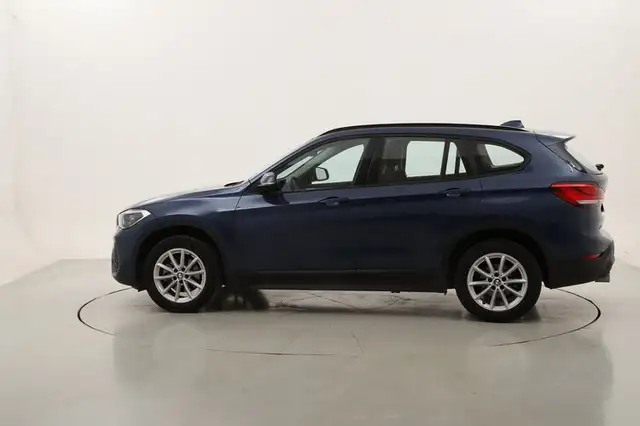 BMW X1 view 2
