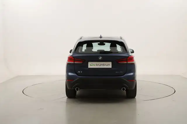 BMW X1 view 4