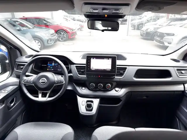 Nissan Primastar view 9