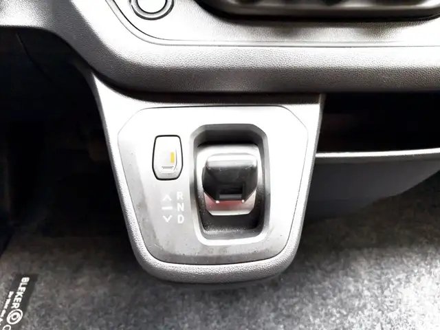 Nissan Primastar view 13