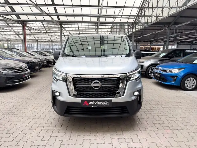 Nissan Primastar view 2