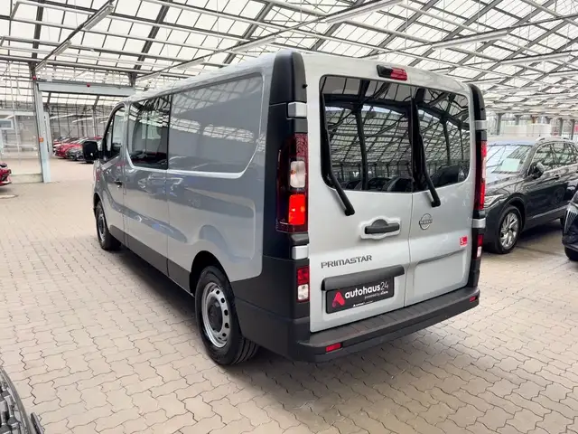 Nissan Primastar view 4