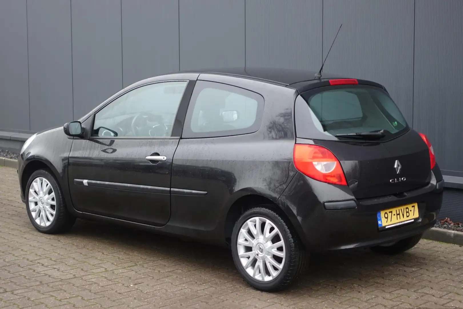 Renault Clio 1.2 TCE Collection 1e EIG/ NAP/ONDERHOUDEN Schwarz - 2