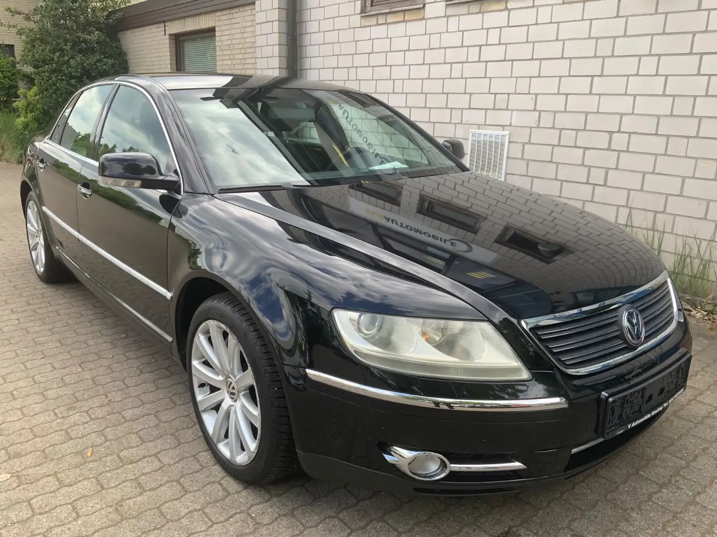 Volkswagen Phaeton V6 TDI 4Motion Zwart - 1