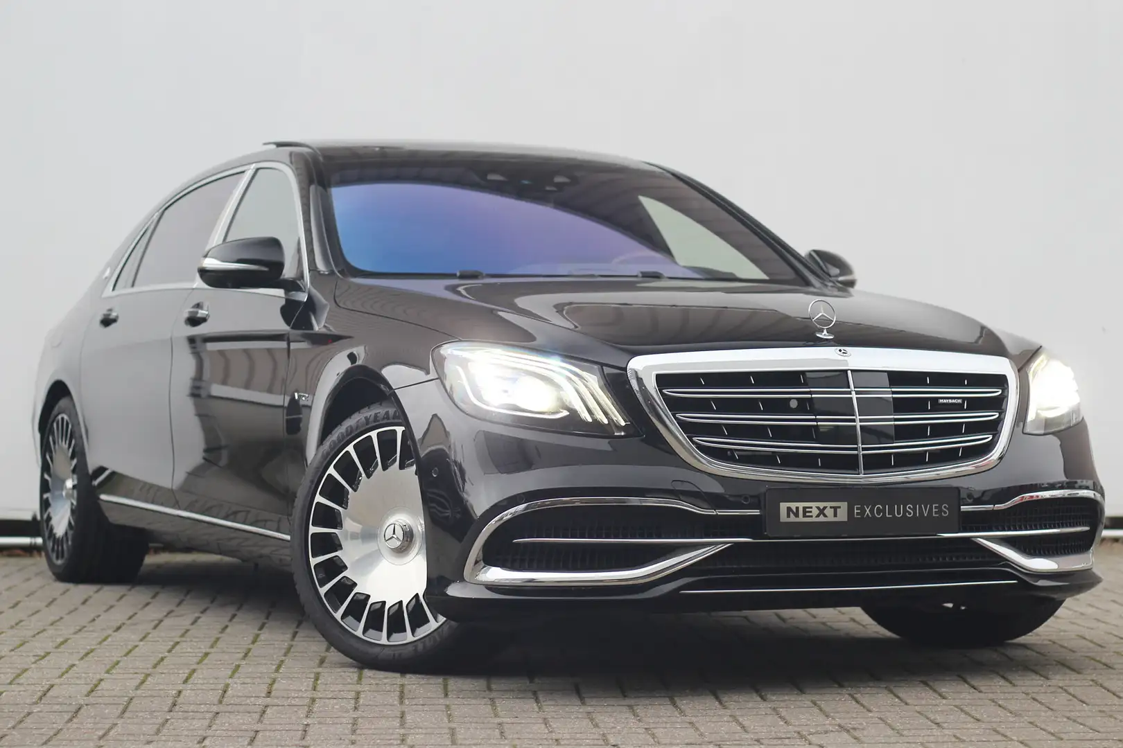 Mercedes-Benz Maybach S-Klasse 650 | Chauffeur | Entertainment | Pano Noir - 1