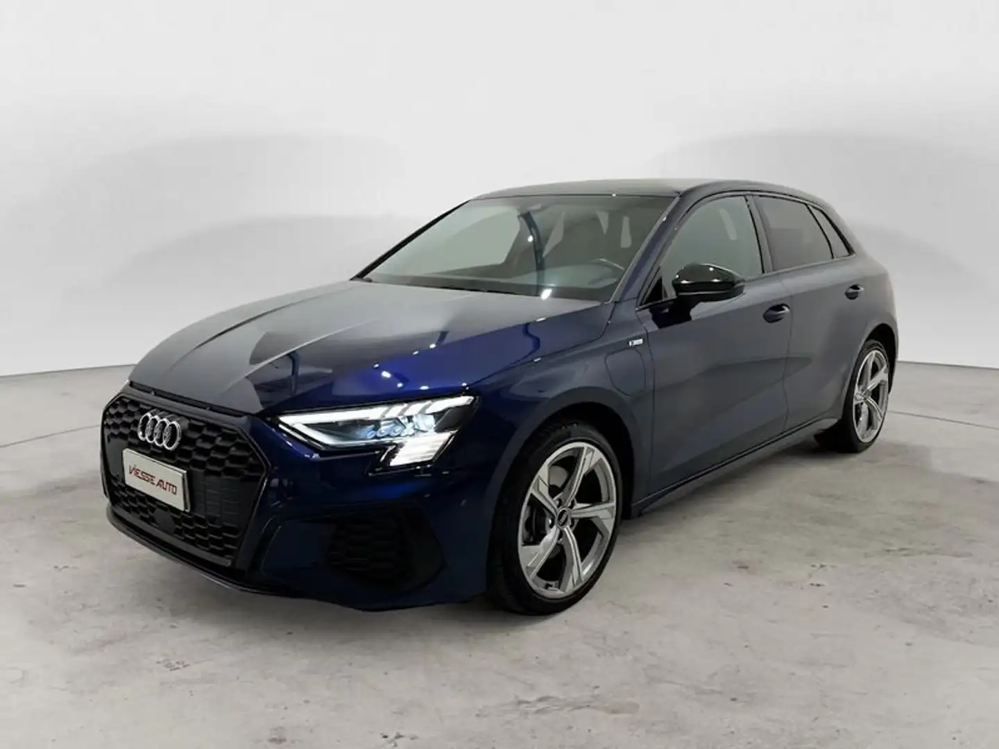 Audi A3 SPB 40 TFSI e S tronic S line edition PLUG IN Modrá - 1