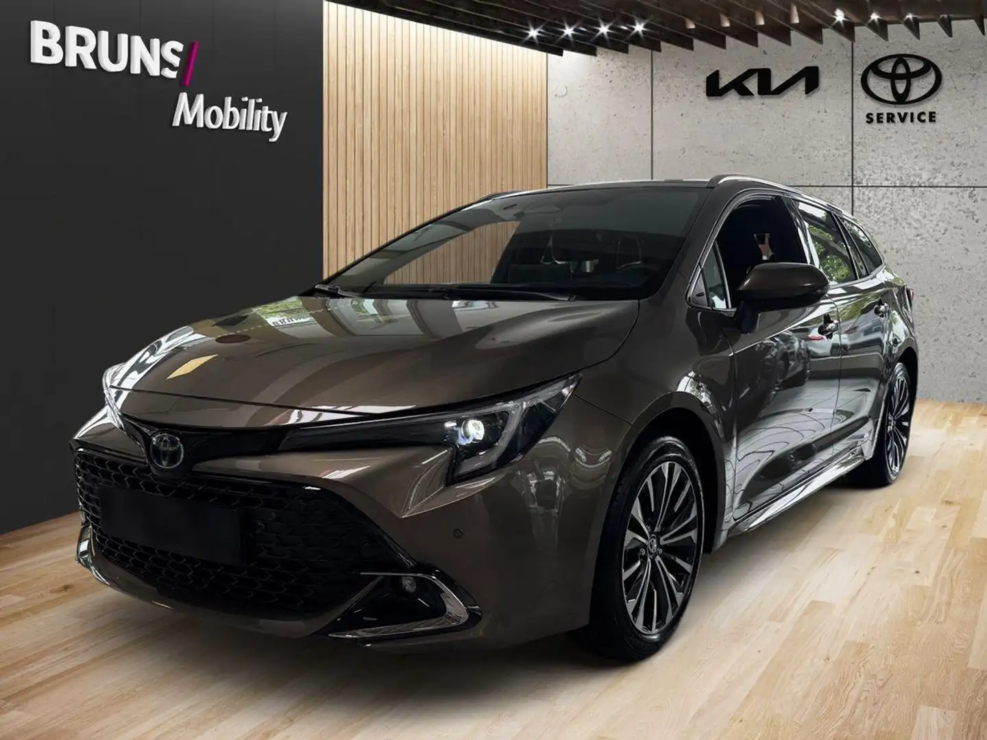 Toyota Corolla Touring Sports 2.0 Hybrid Teamplayer+Technik-Paket Бронзовый - 2