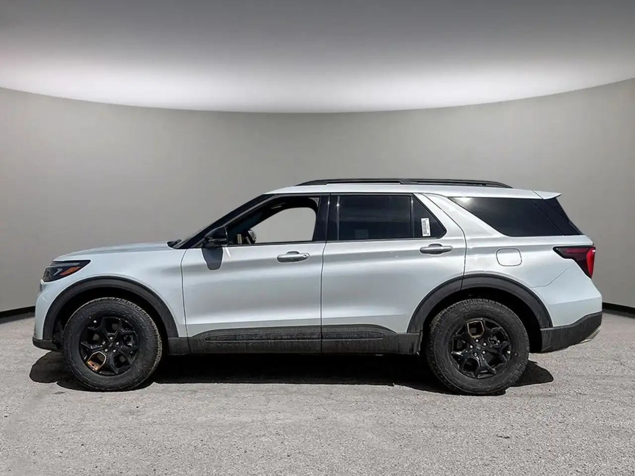 Ford Explorer снимка Ford Explorer