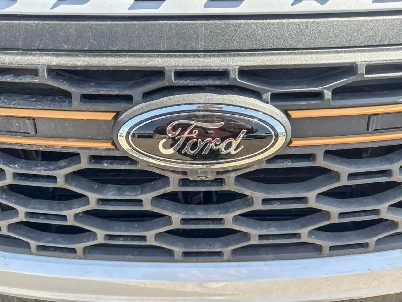 Ford Explorer снимка Ford Explorer