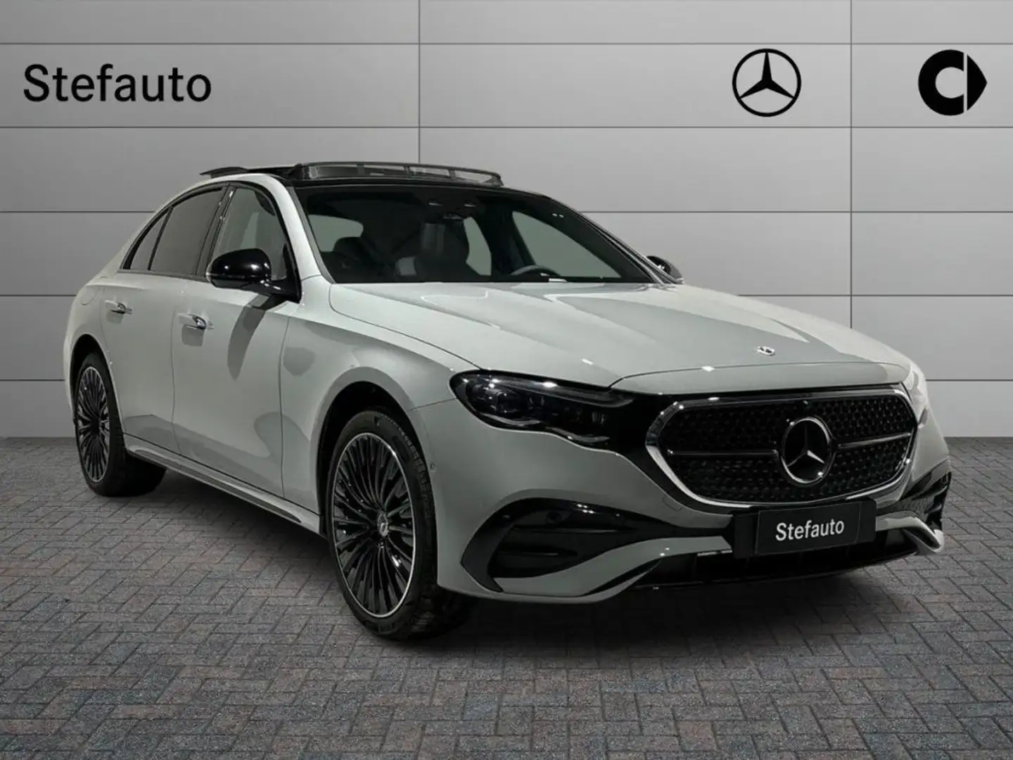 Mercedes-Benz E 220 d Mild hybrid 4Matic AMG Line Premium Plus Серый - 1