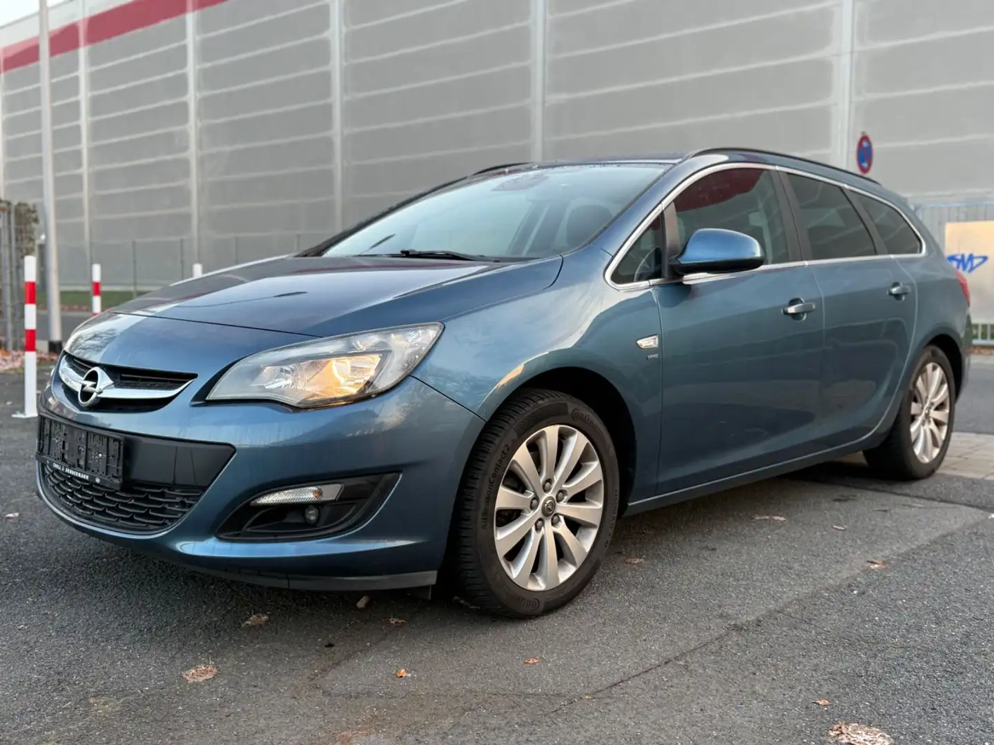 Opel Astra J Sports Tourer Energy EURO 6/1.HAND Blau - 1
