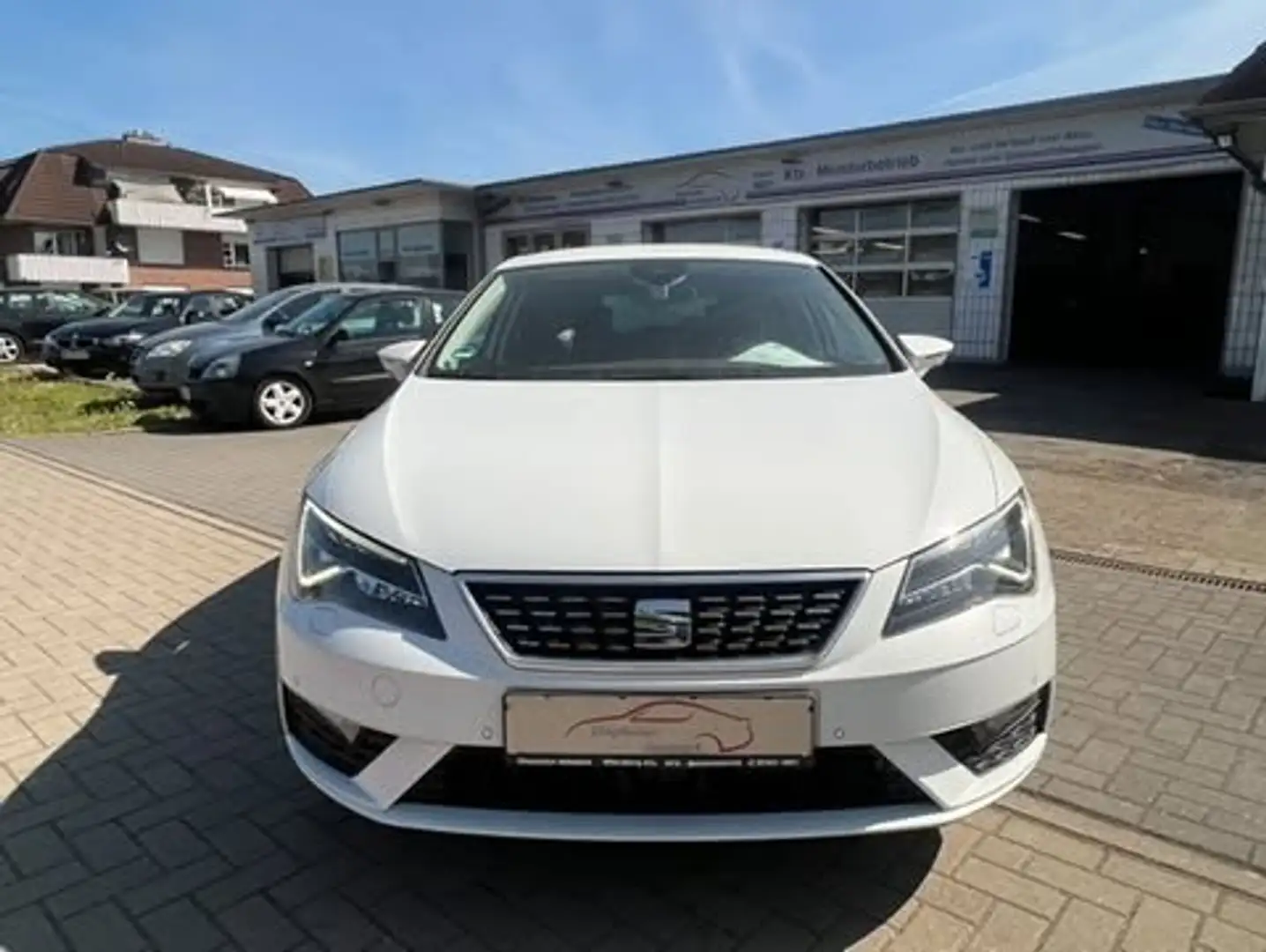 SEAT Leon Xcellence"TOP"AUTOMATIK"TÜV Weiß - 2