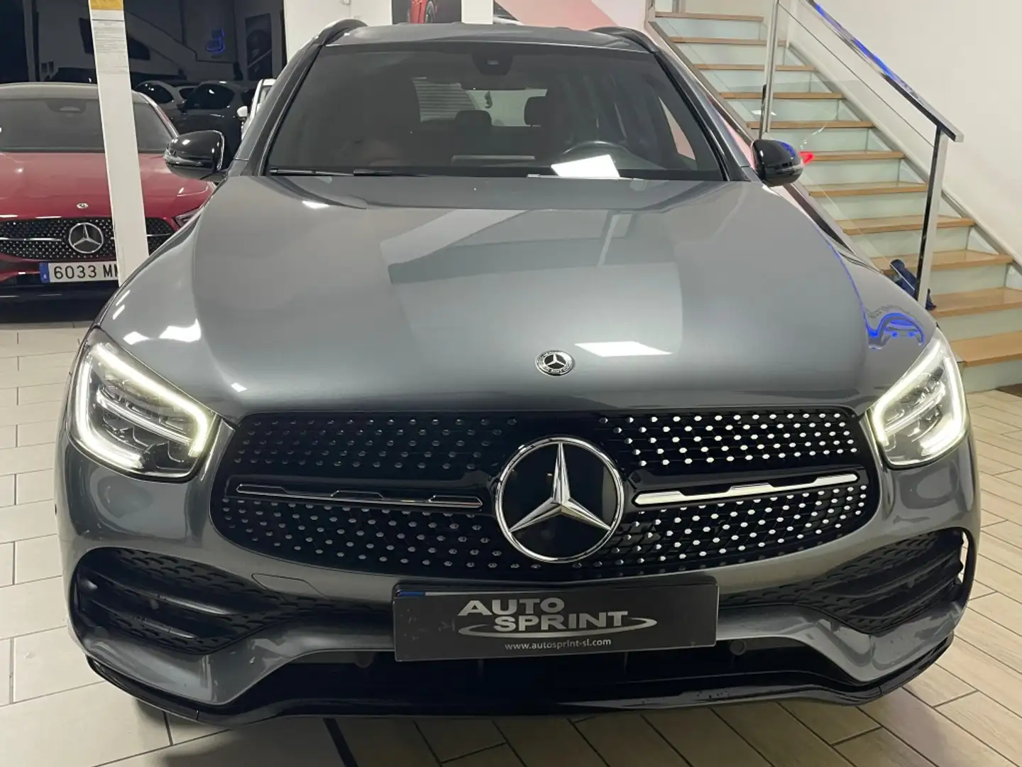 Mercedes-Benz GLC 200 200d 4Matic 9G-Tronic Gris - 2