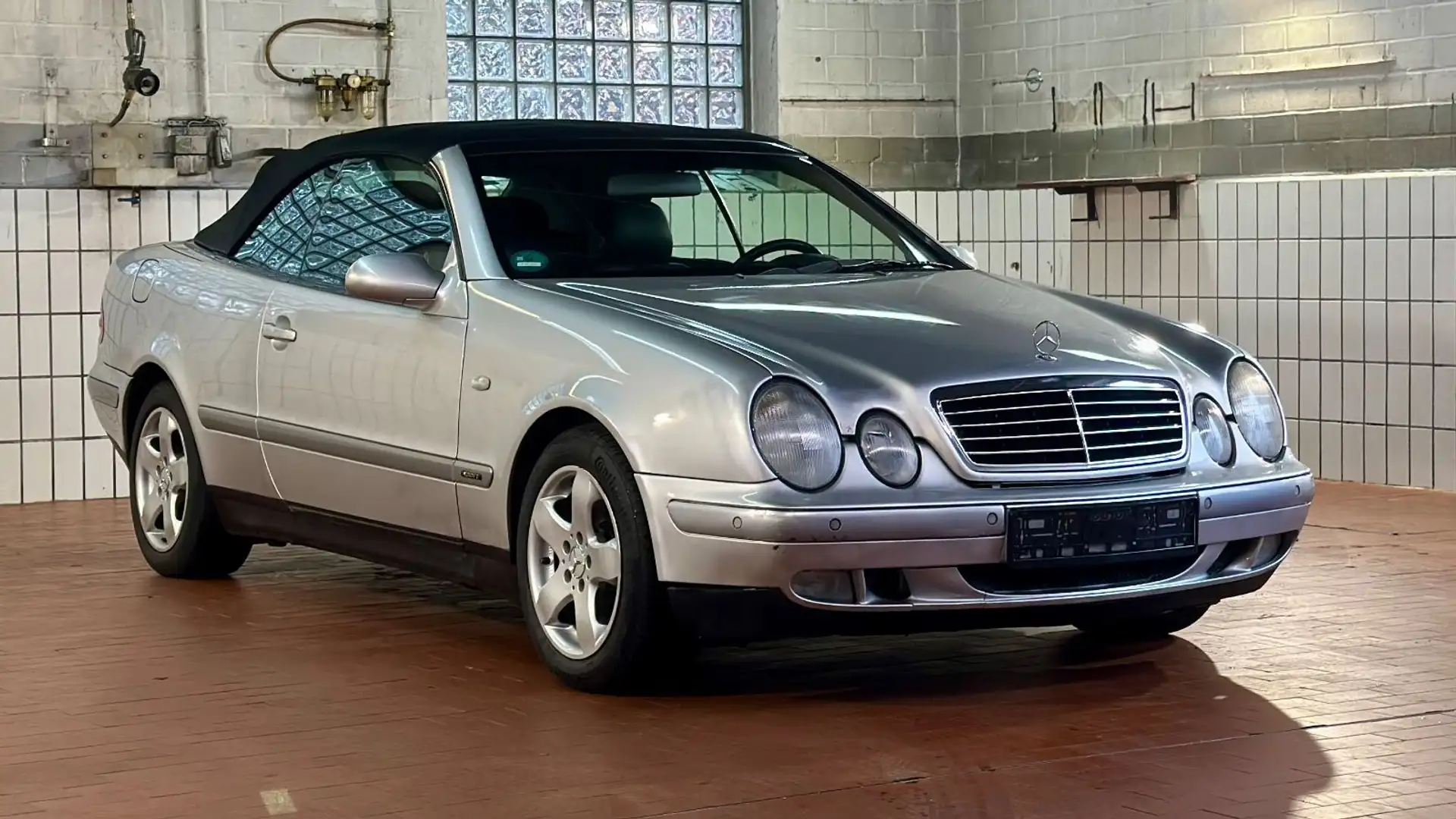 Mercedes-Benz CLK 230 KOMPRESSOR SPORTLine/ TÜV 05/27 Silber - 1