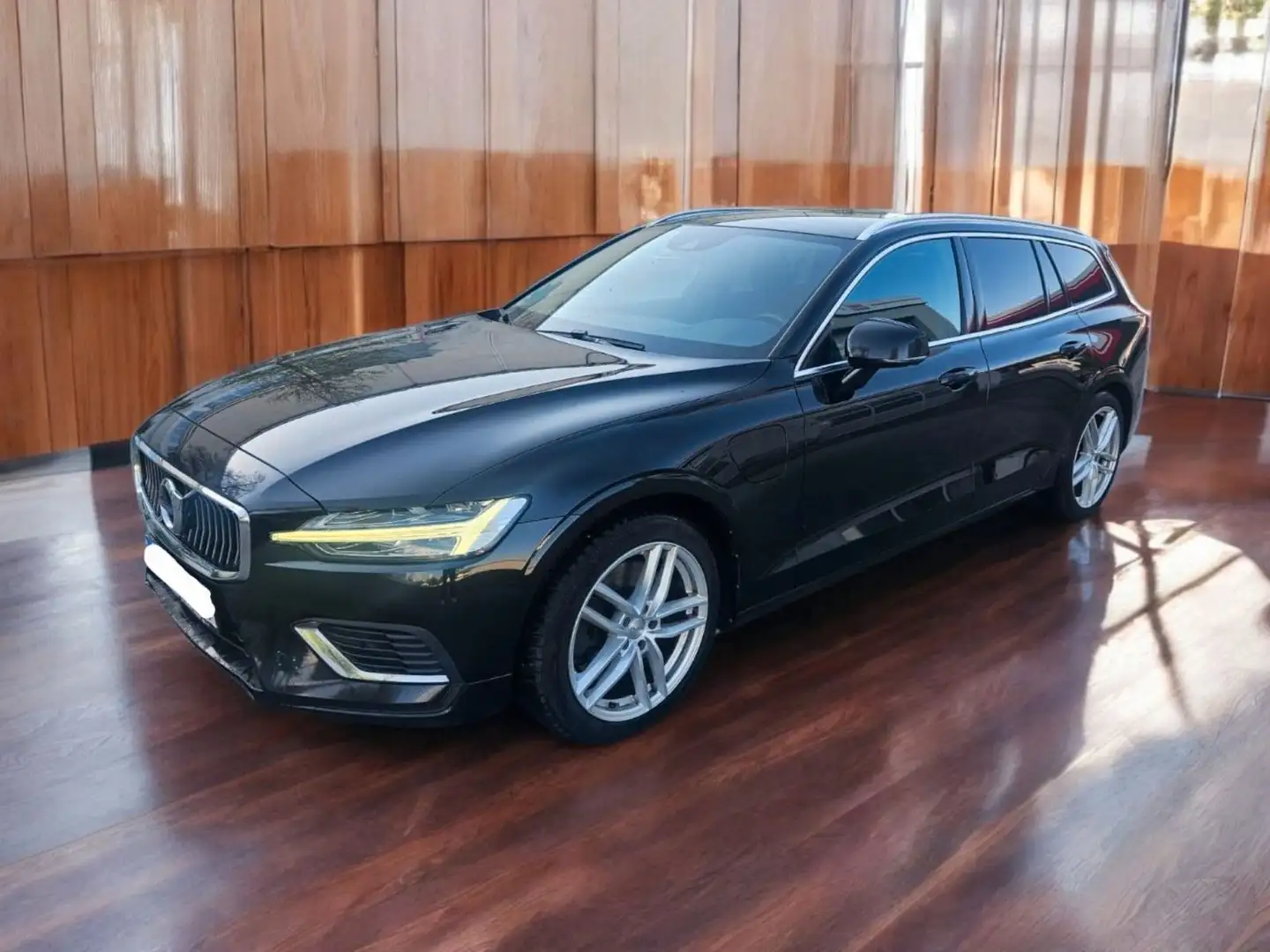 Volvo V60 Kombi Inscription Expression Recharge Plug-I Noir - 1