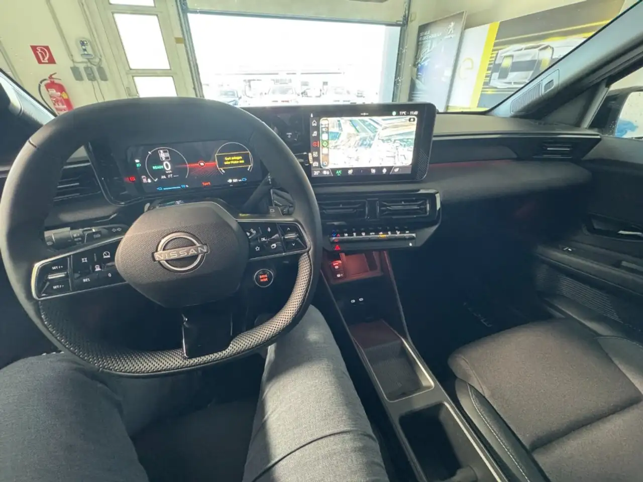Nissan Micra Advance 52kWh 9