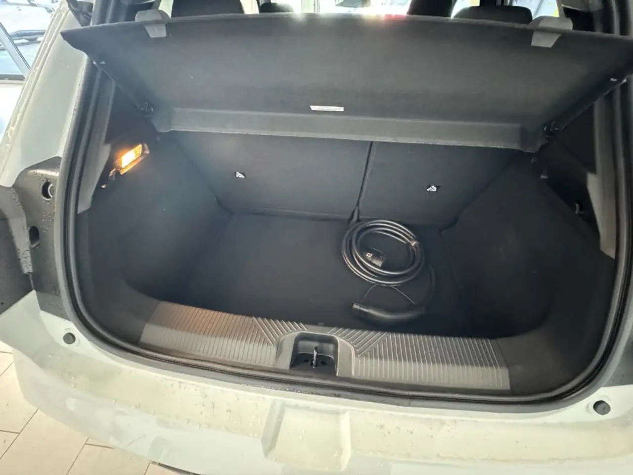 Nissan Micra Advance 52kWh 15