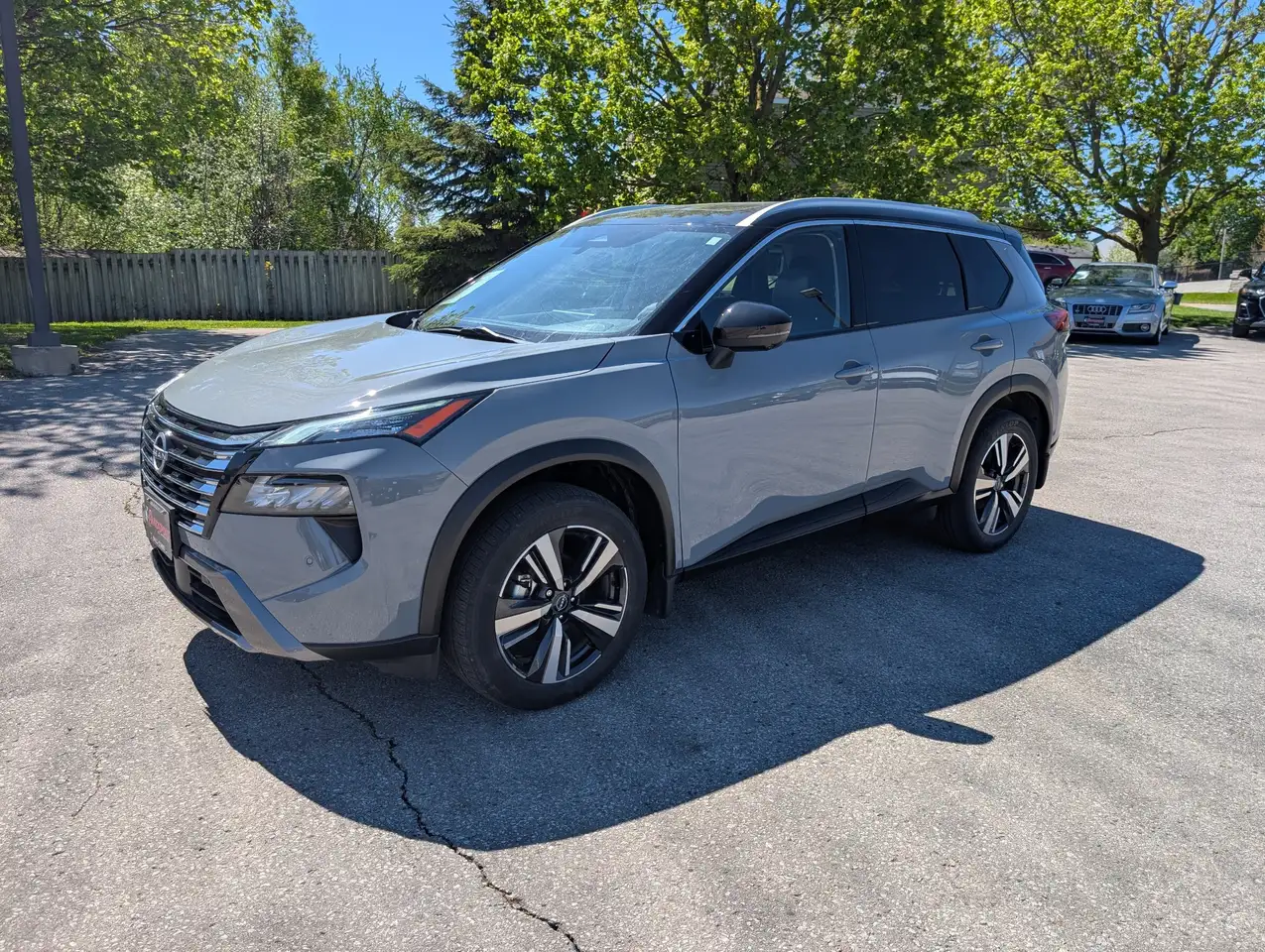 Nissan Rogue снимка Nissan Rogue