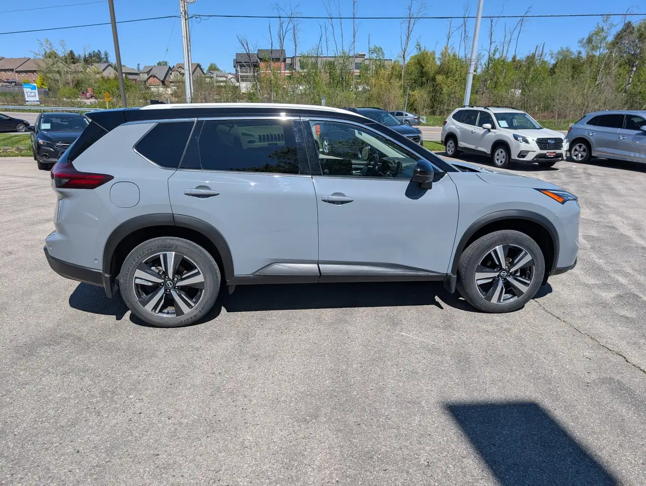 Nissan Rogue снимка Nissan Rogue