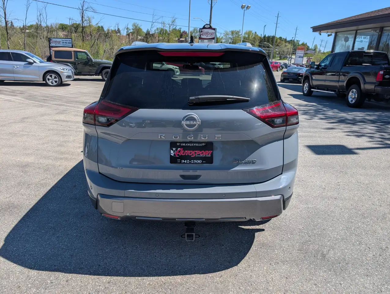 Nissan Rogue снимка Nissan Rogue