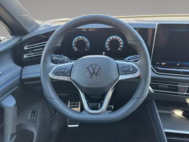 Volkswagen Tiguan R-Line TSI 4MOTION DSG Ansicht 13