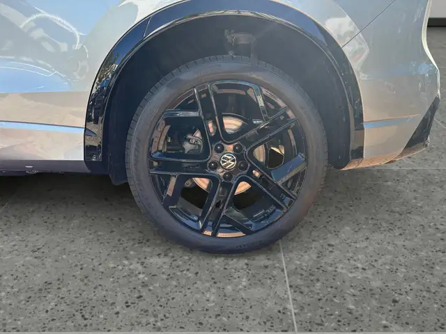 Volkswagen Tiguan R-Line TSI 4MOTION DSG Ansicht 9