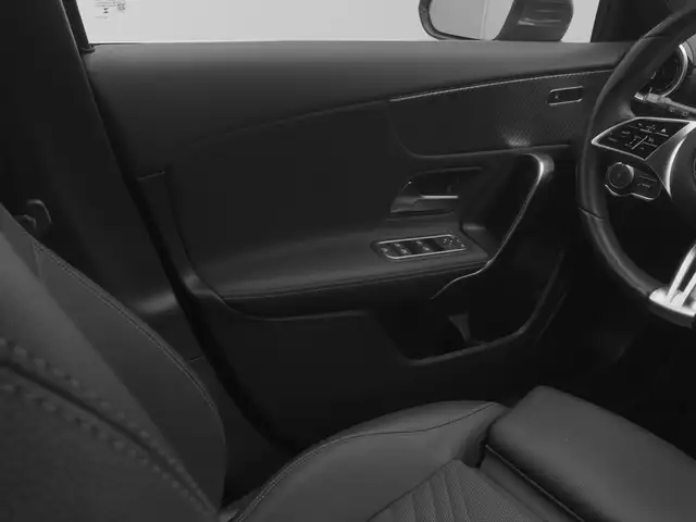Mercedes-Benz A-Class view 22